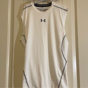Under Armour undershirt men’s medium white